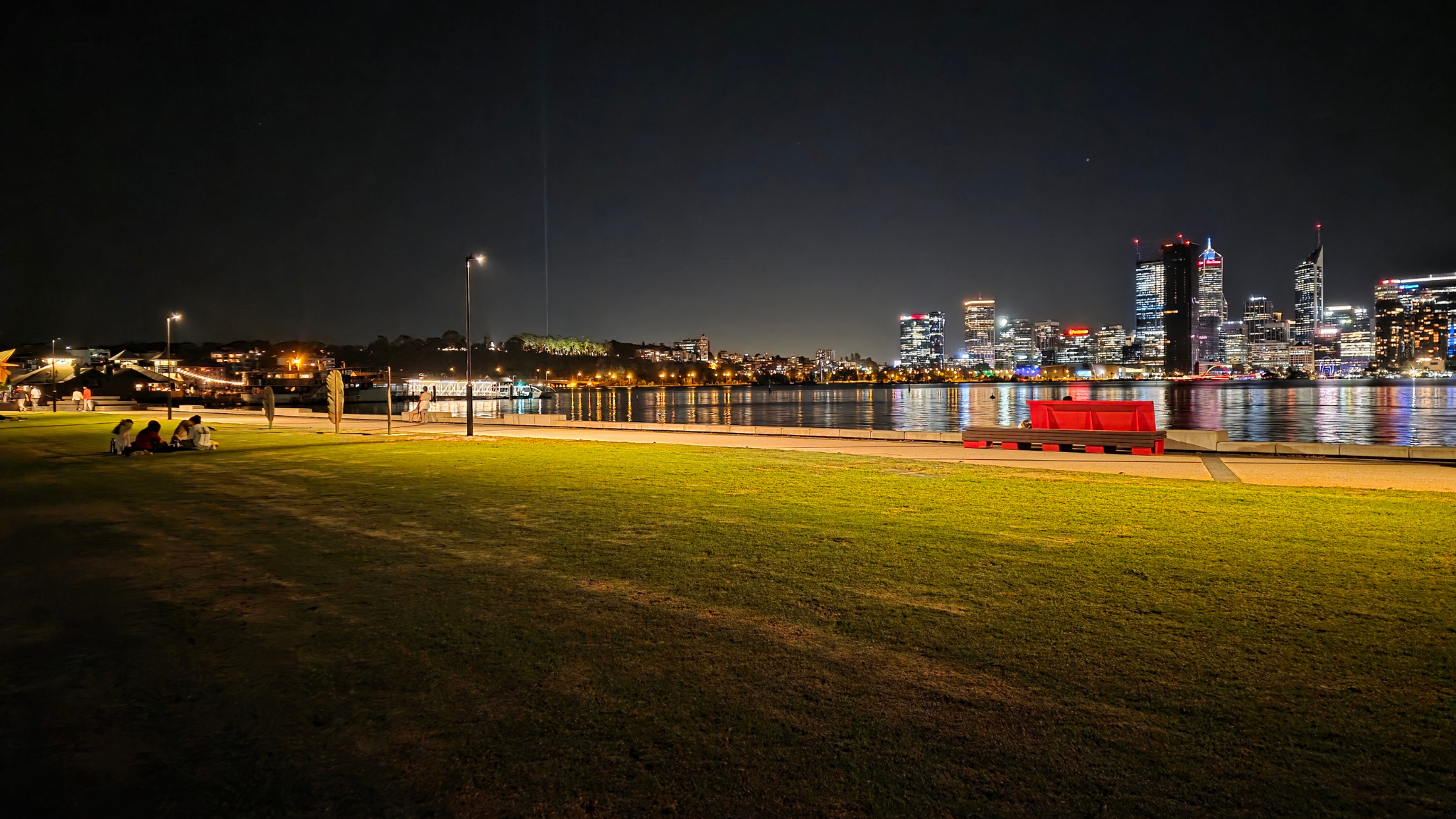 Recent Casambi installation at the City of South Perth foreshore featuring our smart-controlled Pathpro Series 